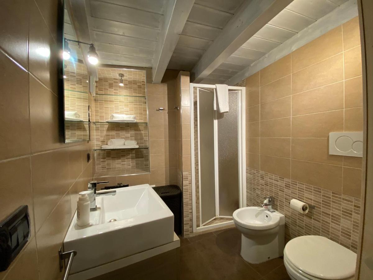 B&B Isola Dello Stampatore Lecce Luaran gambar