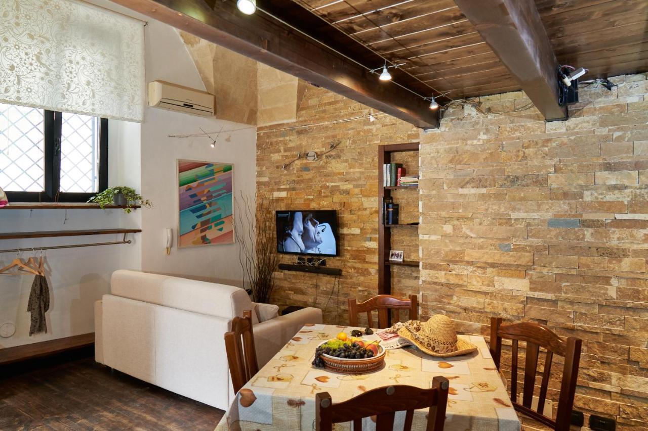 B&B Isola Dello Stampatore Lecce Luaran gambar