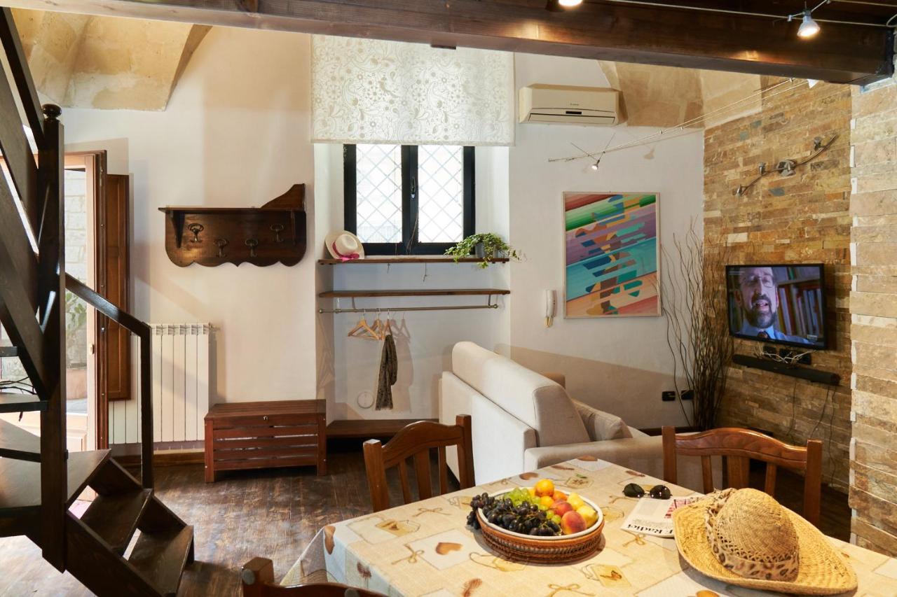 B&B Isola Dello Stampatore Lecce Luaran gambar