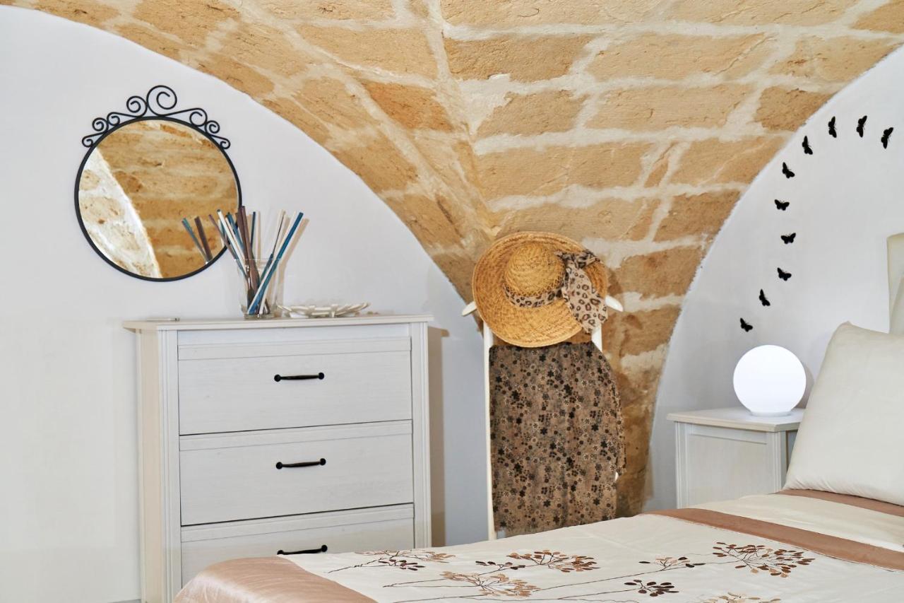 B&B Isola Dello Stampatore Lecce Luaran gambar