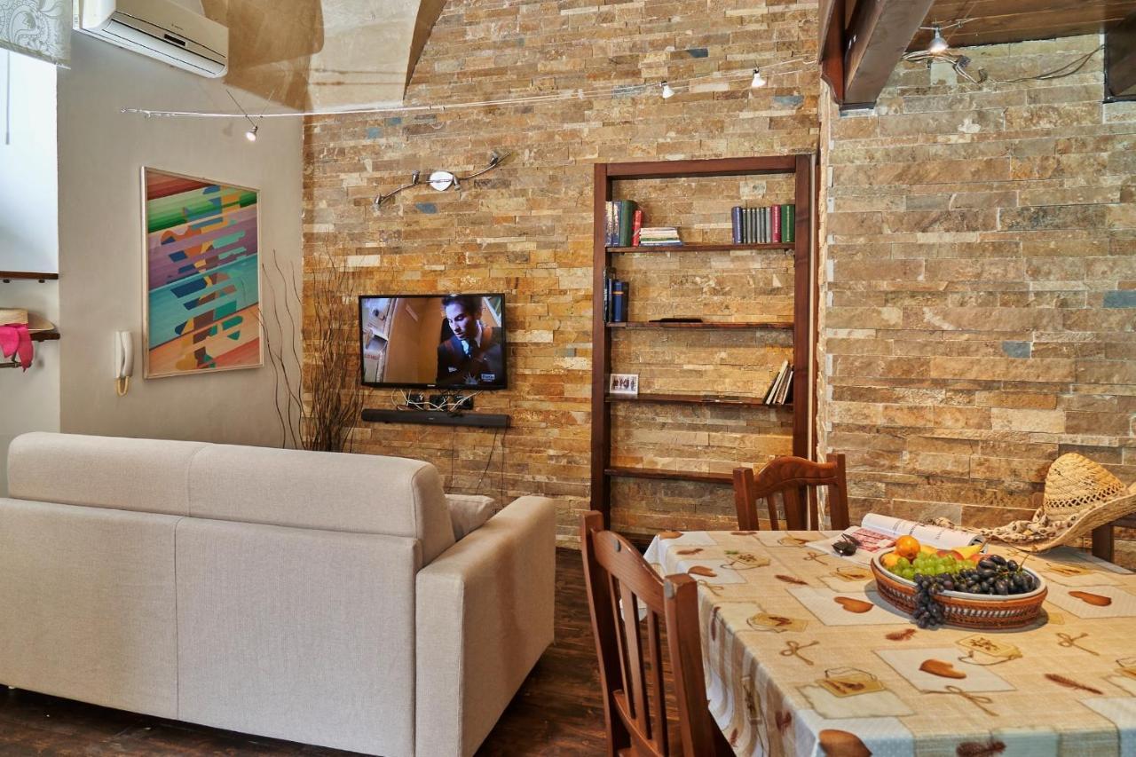 B&B Isola Dello Stampatore Lecce Luaran gambar