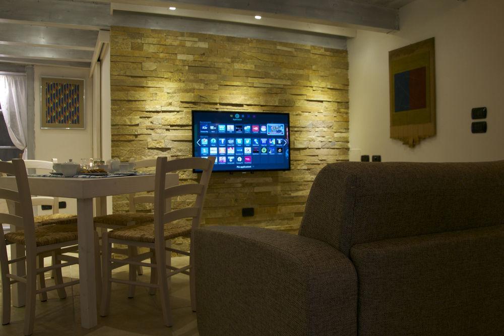 B&B Isola Dello Stampatore Lecce Luaran gambar