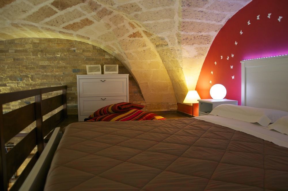 B&B Isola Dello Stampatore Lecce Luaran gambar